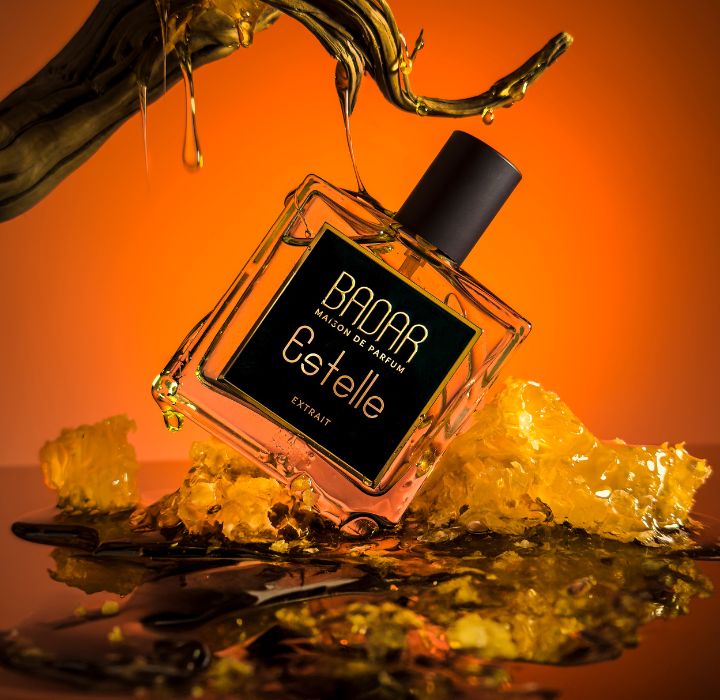 A bottle of Estelle perfume from the niche perfume brand BADAR, to illustrate the concept of the brand, sold on SCENTISSIME