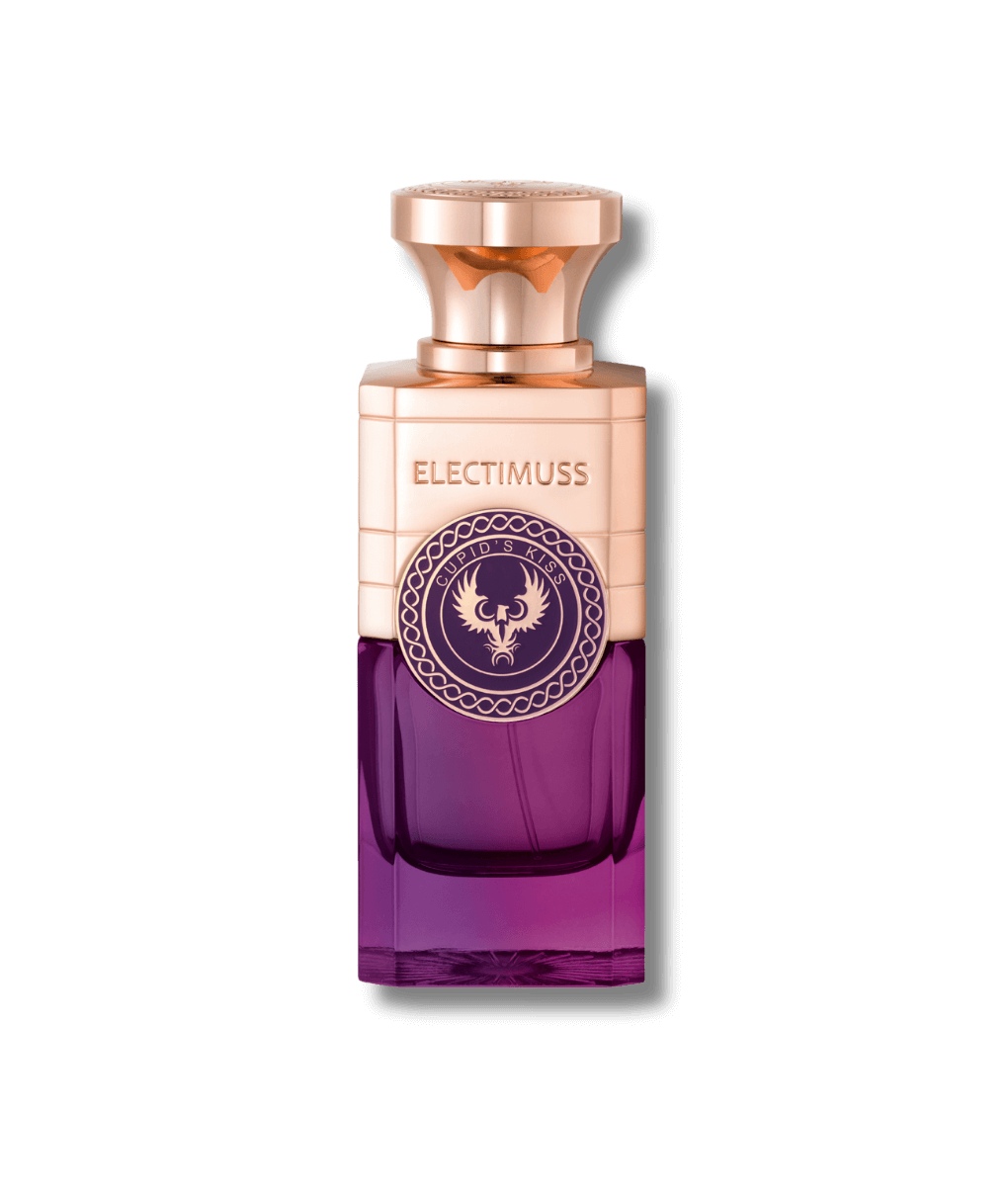 The image shows a perfume bottle from the Electimuss brand. The bottle has a geometric shape and is divided into two parts: the upper part is gold, while the lower part is a deep purple, creating a striking visual contrast. The cap is adorned with a refined motif, adding a touch of luxury. On the bottle, the name ‘ELECTIMUSS’ is engraved in gold lettering, reinforcing the product's high-end look. The lighting highlights the reflections and brilliance of the glass, accentuating the elegance of the bottle.